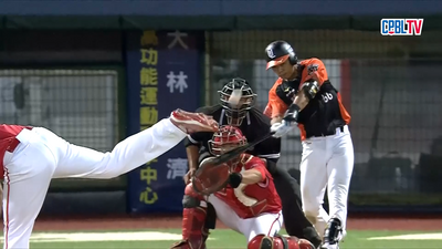 中職》陳重廷開轟大跳「保勝大帝」神曲  原來是傑憲的點子