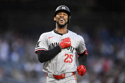 MLB》「黑鱒」雙響砲助雙城中止7連敗 國民球星失8分寫本季最慘