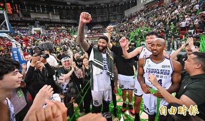 T1冠軍賽》卡森斯24分、24籃板領軍 雲豹橫掃戰神奪隊史首冠