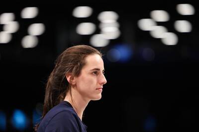 WNBA》女籃救世主沒入選美國奧運隊 克拉克不氣餒：他們喚醒了一頭猛獸
