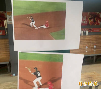 中職》全彩列印爭議play貼休息室 味全領隊：我們要申訴