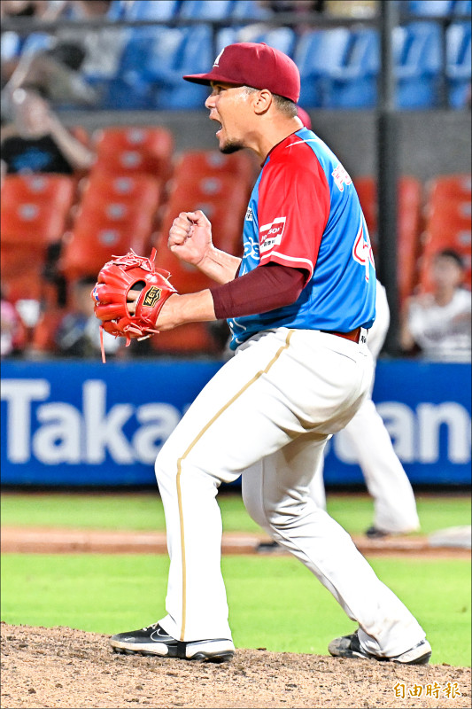 猿4連勝絆腳獅 投打關鍵字「威」