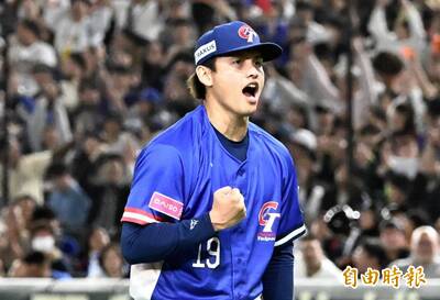 12強》8局無失分飆9K、金牌戰宰制日本！ 史上勝投王張奕感性發文