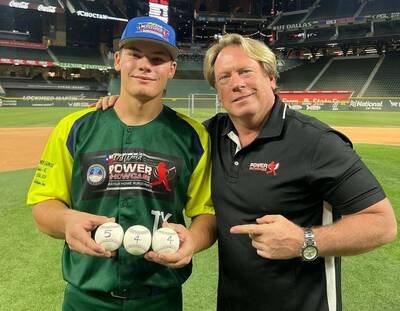 棒球》新生代怪力男爆誕？ 17歲高中生在遊騎兵主場敲544英尺超狂轟