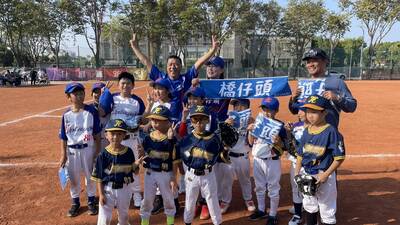 棒球》標哥、許媽的橋仔頭盃邁入第4屆 當年「跑錯邊」的孩子也長大了！