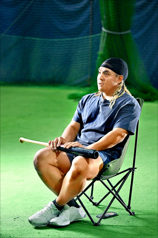 吉力吉撈專訪》4個全壘打王抱團 撈哥定調百轟節奏