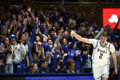 籃球》全能數據成杜克史上第二人 準狀元佛拉格轟42分寫鬼神紀錄