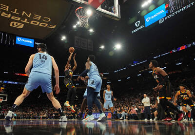 NBA》史上第8人！杜蘭特締造生涯3萬分里程碑