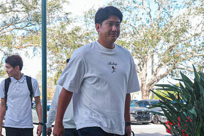 MLB》簽證延誤赴美的菅野智之加入春訓！前美聯勝投王想向他討教