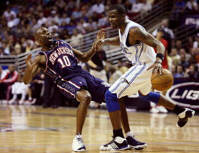 NBA》獨行俠助教阿姆斯壯持槍打人遭逮捕 繳115萬保釋金獲釋