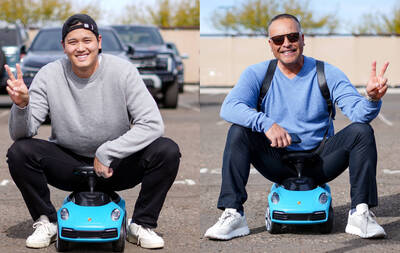 MLB》大谷翔平送保時捷兒童車惡搞 道奇教頭笑：我的真車呢？