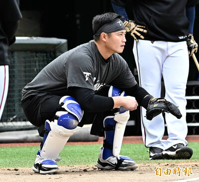 經典賽》10年前就對決過！蔣少宏見南非先發笑喊：太久遠了