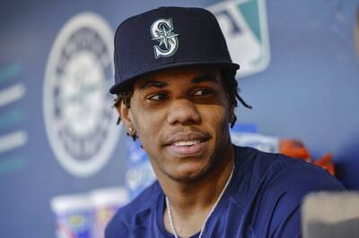 MLB》「左右開投」首輪新秀練投畫面曝！右投飆158KM左投150KM