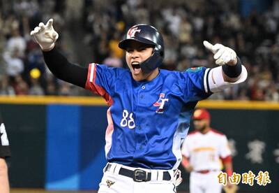 經典賽》15秒場內轟、6星美技接殺拯救台灣！兄弟宋晟睿真心喊話