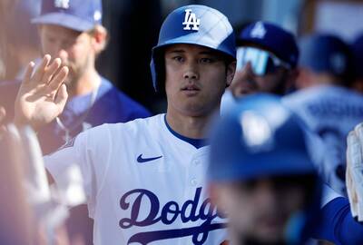 MLB》爸爸之力！大谷翔平父親節3安猛打賞 道奇力退巨人鞏固龍頭