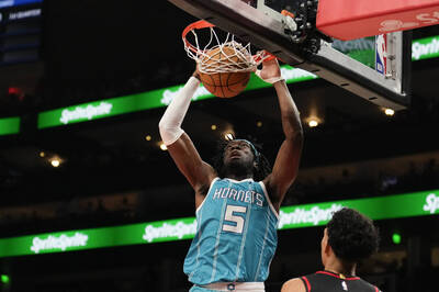 NBA》曾被湖人退貨！ 太陽砸2首輪籤換來黃蜂優質長人