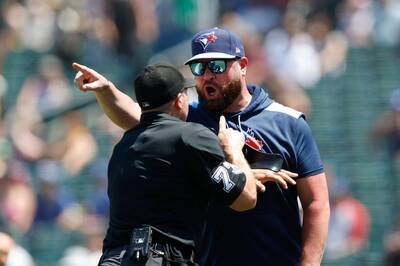 MLB》是全壘打還界外球？ 藍鳥教頭爆氣抗議遭驅逐