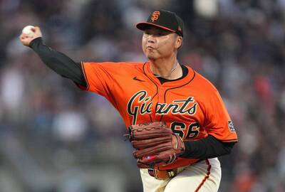 MLB》化解無人出局滿壘危機！鄧愷威中繼5局4K無失分 有望生涯首勝