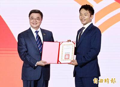 運動部》30歲的李洋扛部長重責 卓榮泰鼓勵：拿奧運金牌更難