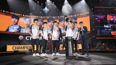 電競》中信飛牡蠣完封對手問鼎LCP冠軍 18歲小將HongQ摘FMVP