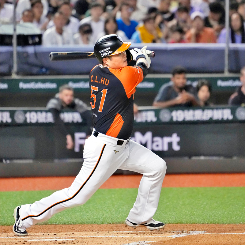 3成44》中職生涯打擊王 老胡看好3人接棒