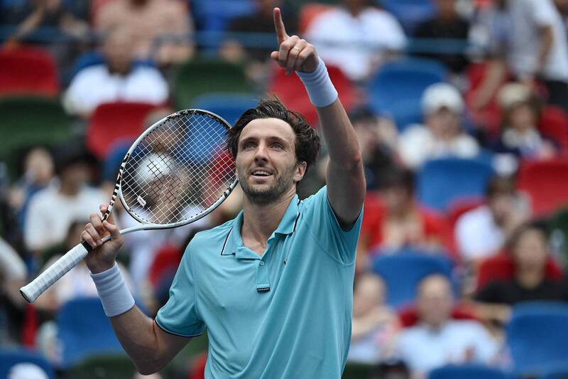 網球》世界排名204好手爆冷闖上海大師賽8強 表兄弟攜手晉級寫佳話