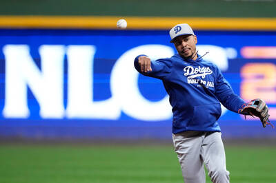 MLB》狂讚道奇貝茲轉守游擊 釀酒人教頭拿NBA勇士球星柯瑞來比喻 MLB》狂讚道奇貝茲轉守游擊 釀酒人教頭拿NBA勇士球星柯瑞來比喻