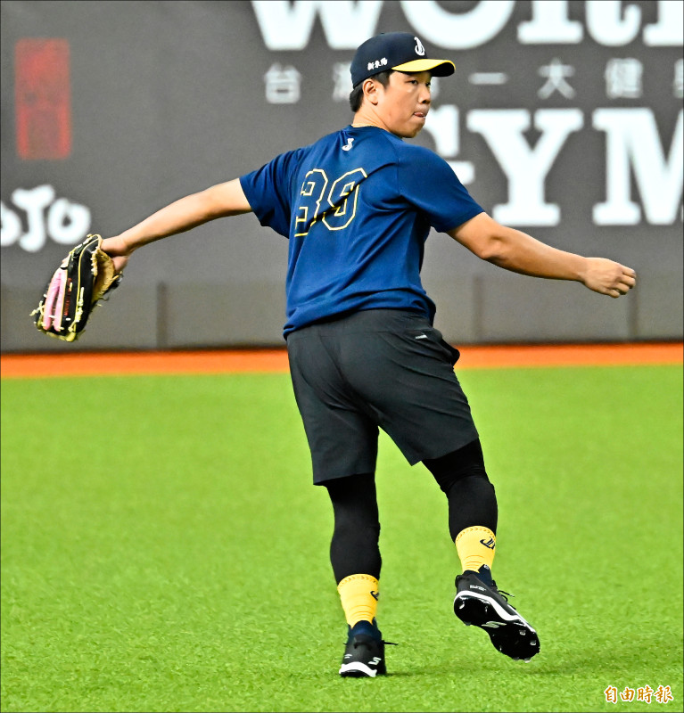 詹子賢歸隊 左外野開雙保險 詹子賢歸隊 左外野開雙保險