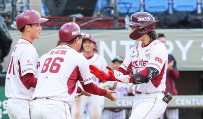 亞職交流賽》台灣大賽冠軍超強！ 猿重挫日韓奪2連勝收尾