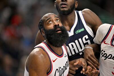 NBA》血戰51分鐘！36歲哈登燃燒飆41分大三元 寫詹皇都辦不到壯舉