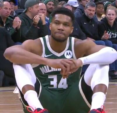 NBA》剛傳可能「賣我」 公鹿字母哥比賽中拉傷退場（影音）