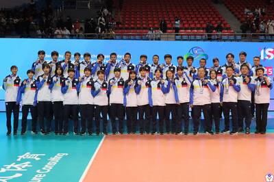 ISF排球錦標賽》台灣男、女排雙雙搶下銀牌佳績