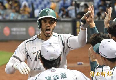 中職》大哥留住了！台鋼宣布和魔鷹完成續約