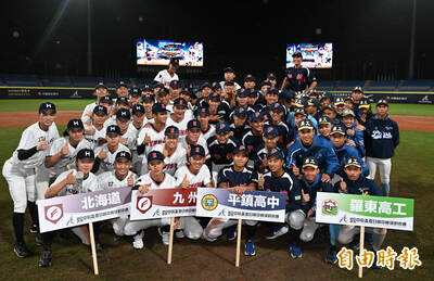 台日對抗賽》近1.5萬球迷寒風中應援 棒協攜手日本高野連長期合作