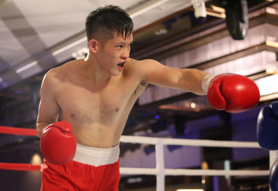 拳擊》照顧病母、小孩年幼、工作養家蠟燭三頭燒 江奕宏睽違7年重返職業擂台