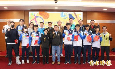 P:1:苗縣立苑中5選手ISF U15世排賽奪銀  地方催生國際排館獲鍾東錦應允