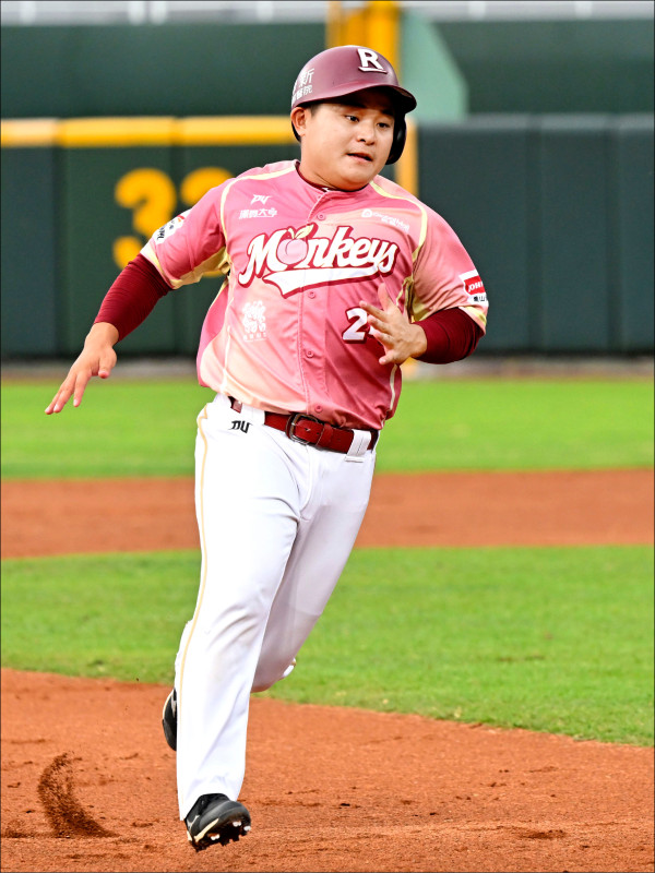 台灣隊情蒐擴軍 蔡鎮宇入列