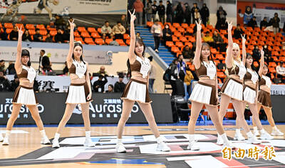 SBL》基隆黑鳶啦啦隊也有韓援3本柱！林冠綸解釋經費來源