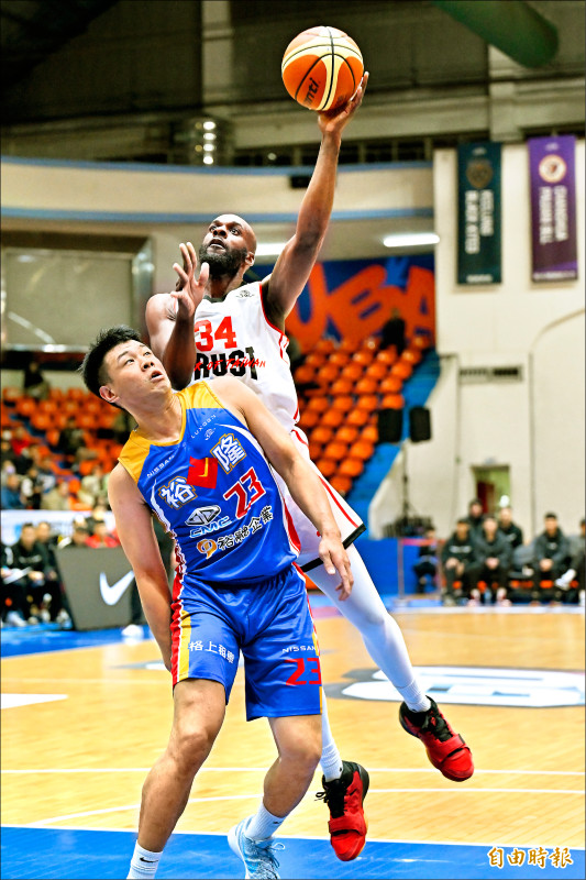 SBL黑鳶新手運 19次失誤驚險開紅盤