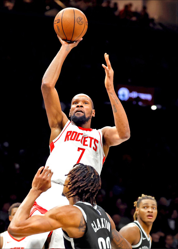 杜蘭特11次助攻雙十 改寫火箭紀錄