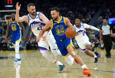 NBA》嘴綠又被趕出場 柯瑞回歸砍31分助勇士擊退爵士