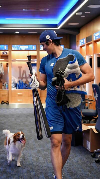 經典賽》大谷翔平現身道奇球場備戰！大秀與愛犬超可愛互動（影音）