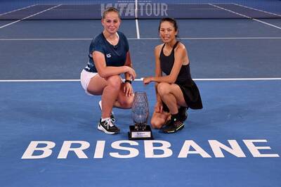 P:2:網球》開季就封后！謝淑薇攜手O妹 奪布里斯本女雙冠軍