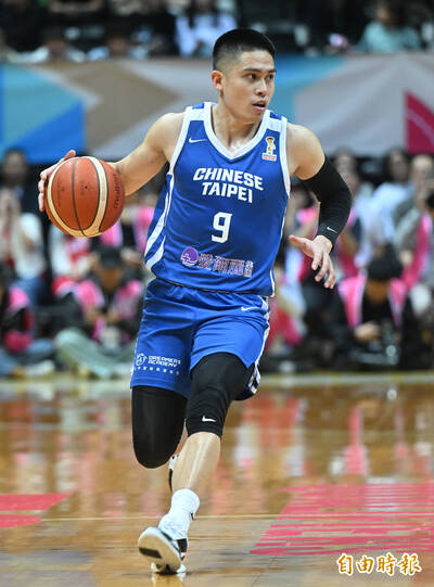 籃球》惡劣！台灣隊長陳盈駿CBA出賽 竟遭中國球迷吐口水
