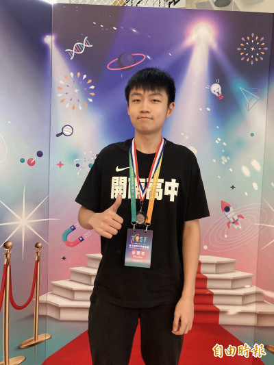 HBL》超愛AI拿下國際科展二等獎 邵永曦用胸腔X光判斷乳癌將出國比賽