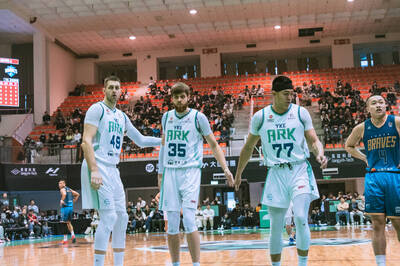 PLG》隊史首勝來了！洋基痛宰富邦終止開季8連敗 古德溫被趕出場還吐口水