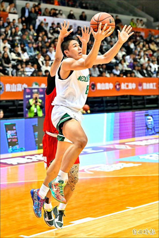 HBL》松山晉4 劉廷寬撞斷牙︰值得了！