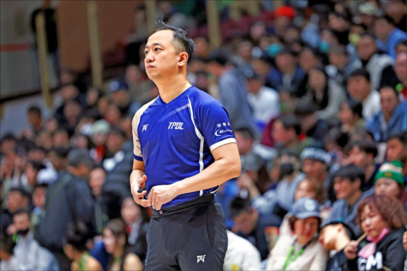 職籃吹哨人 讓比賽誤差值歸零