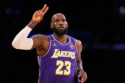 詹皇寫下史上最老大三元 今日NBA戰績