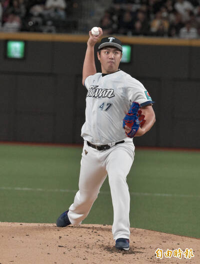 台日交流賽》美美鄭浩均怎麼了？1局壞球連發 投到第3局腳部不適退場